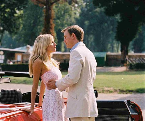 Layer Cake (2004) .